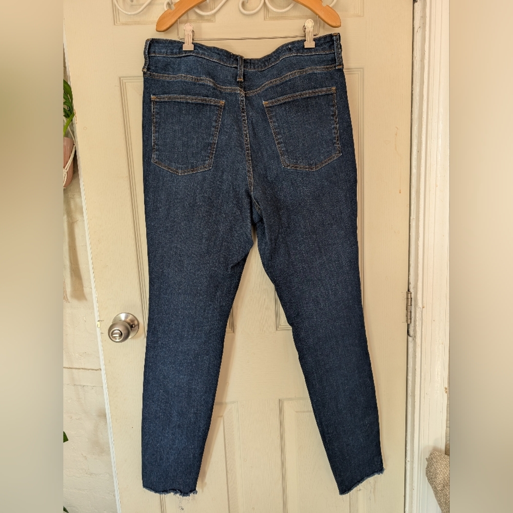 Universal Thread Dark Blue Skinny Jeans 14/32 Long - Picture 7 of 7